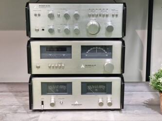 DA-F20 FM Stereo Tuner / DA-P20 Stereo Pre-Amp / DA-A15DC Power Amplifier 8300061/8400043/7200046