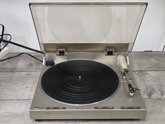 DP-11F Direct Drive Platenspeler DP11F