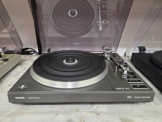AF 967 Platenspeler met GP400 MKII Element 967