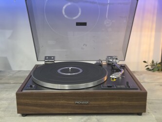 PL-12D Belt Drive Platenspeler 223390