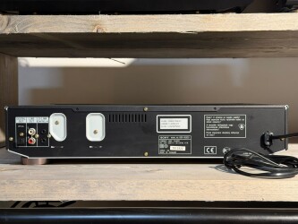 CDP-XE520 Compact Disc Player 7013522 2